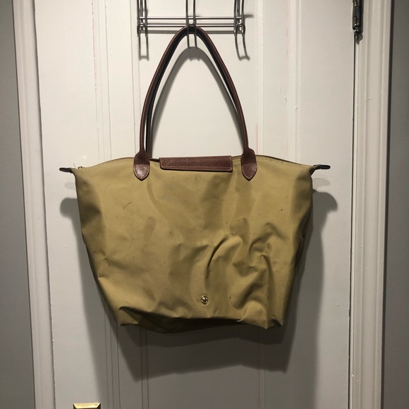 Medium Tan Longchamp Le Pilage Tote - Picture 2 of 3
